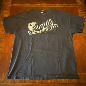 Famous Stars and Straps "Family" Logo T-Shirt Men's XXL Y2K Black Travis Barker